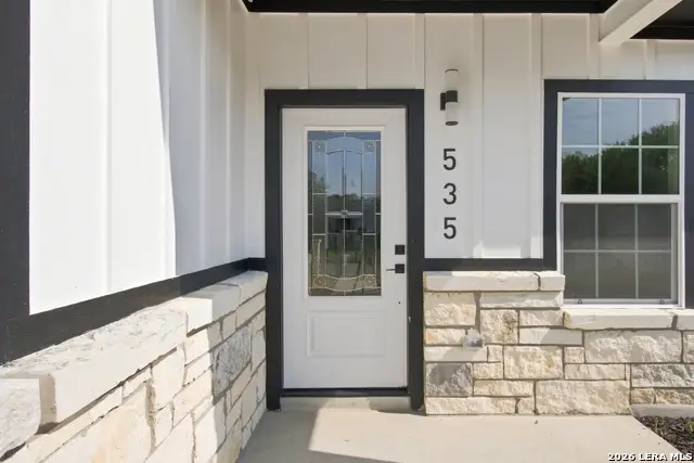 535 Greer St, San Antonio, TX 78210 - #3