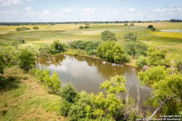 181 Pine Meadow Rd, Seguin, TX 78155
