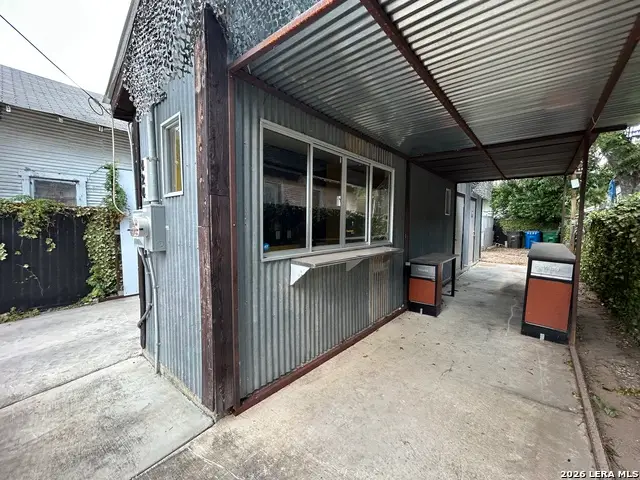 424 N Chupaderas, San Antonio, TX 78207 - #3