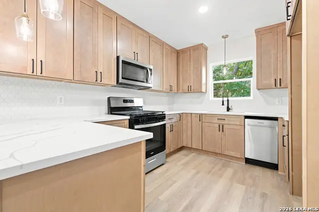 222 Belfast, San Antonio, TX 78209 - #2