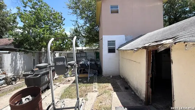 1016 N San Jacinto St, San Antonio, TX 78207 - #2