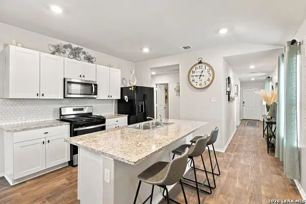 5221 Scoria, San Antonio, TX 78253