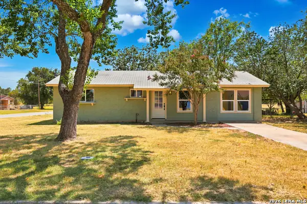 15100 Norvell St, Lytle, TX 78052