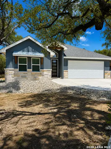 1169 Johnson Rd, Canyon Lake, TX 78133