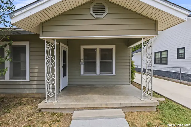 227 Linares St, San Antonio, TX 78225 - #2