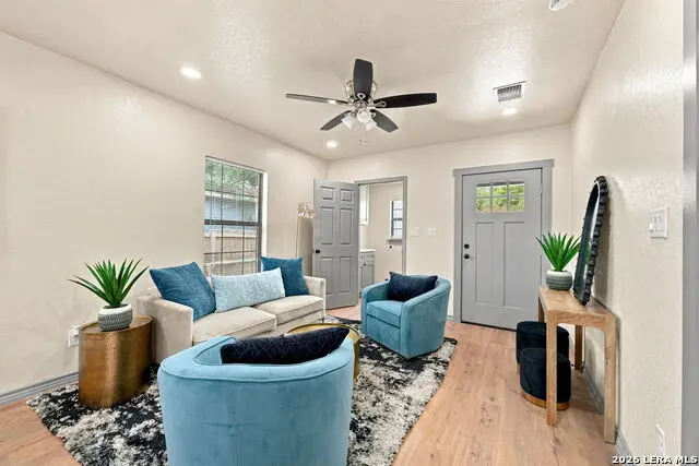 2410 Lee Hall, San Antonio, TX 78201 - #3