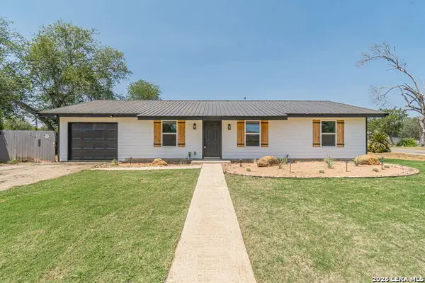 1215 Olive, Jourdanton, TX 78026