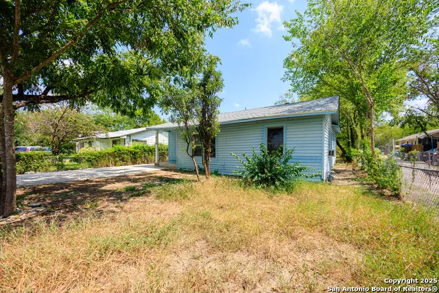 838 Sw 39th St, San Antonio, TX 78237 - #2