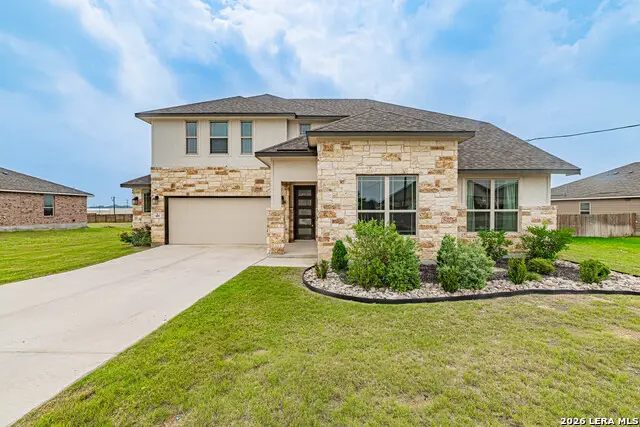 109 Willow Oak Trl, Floresville, TX 78114 - #1