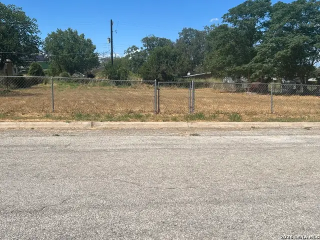 409 Ave D, Poteet, TX 78065 - #3