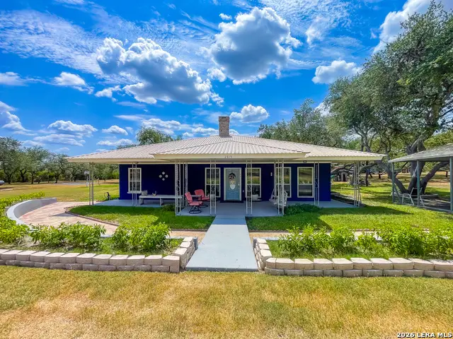 2815 Orange Ln, Beeville, TX 78102 - #1