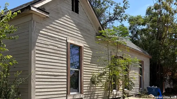 1002 Nolan St, San Antonio, TX 78202