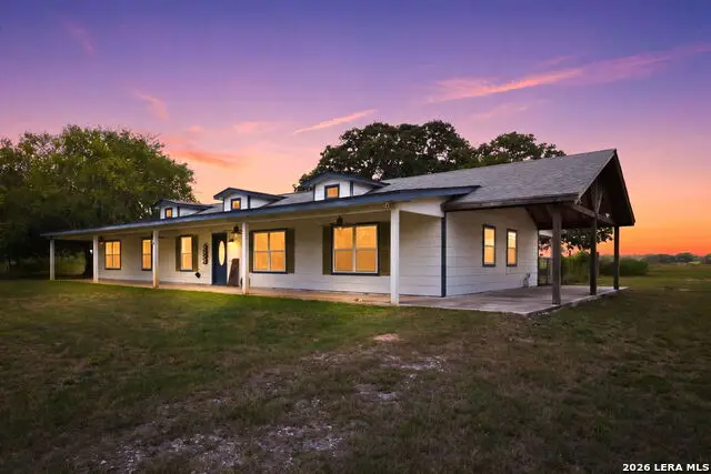 19642 S State Highway 123, Seguin, TX 78155 - #1