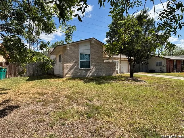 7514 Valley Oak St, Live Oak, TX 78233 - #2
