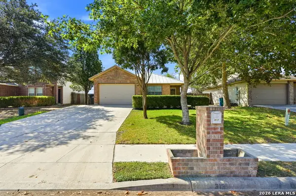 313 Chisholm Trl, Seguin, TX 78155
