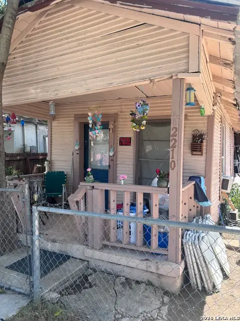 2210 S Trinity St, San Antonio, TX 78207 - #2