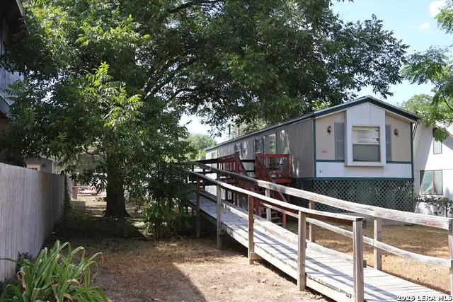 341 Meadow Lake, Seguin, TX 78155 - #3