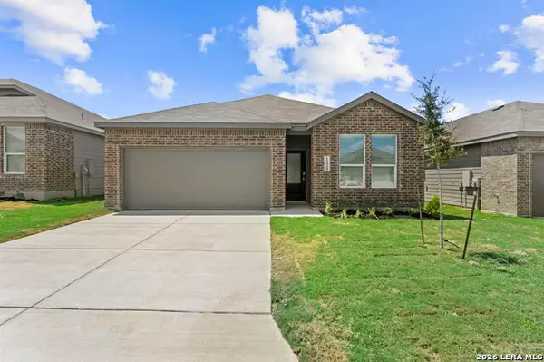 1320 Apron Trl, New Braunfels, TX 78130