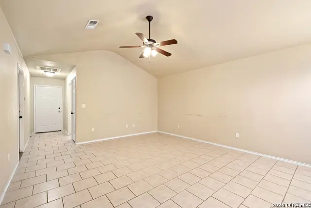 280 Rosalie Dr, New Braunfels, TX 78130 - #3