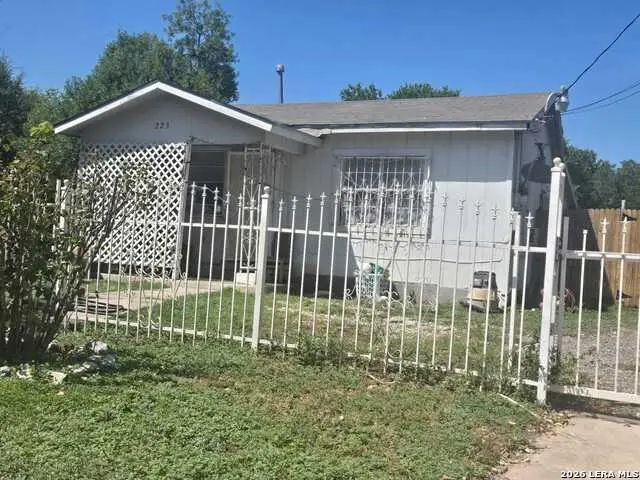 223 Prosperity Dr., San Antonio, TX 78237 - #2