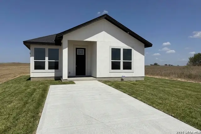 124 Camino Verde Ct, La Vernia, TX 78121 - #2