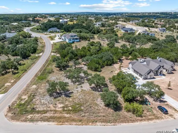 1205 Salt Lick Dr, New Braunfels, TX 78132