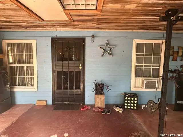 518 SW 18th St, San Antonio, TX 78207 - #1
