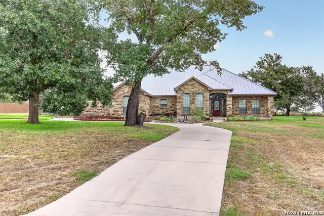 144 Abrego Lake, Floresville, TX 78114 - #2