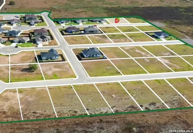 125 Growers Ave, Poteet, TX 78065 - #1