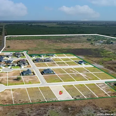 116 Albion Ct, Poteet, TX 78065