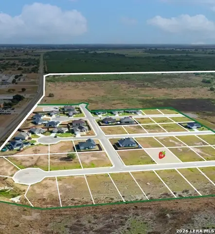 121 Albion Ct, Poteet, TX 78065 - #1