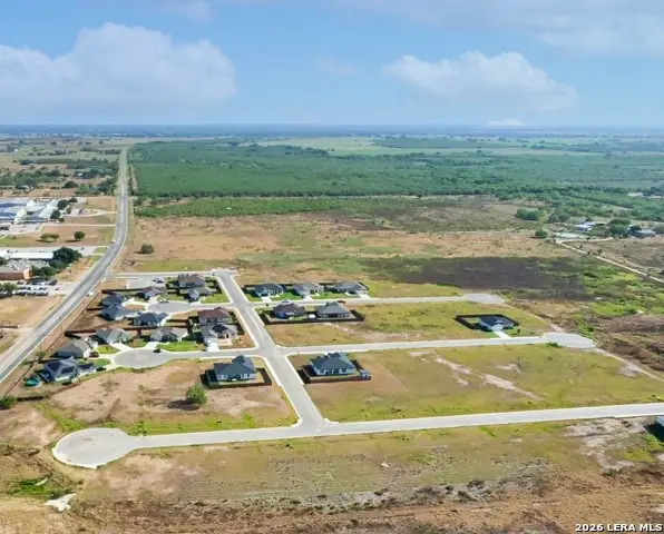 109 Albion Ct, Poteet, TX 78065 - #2