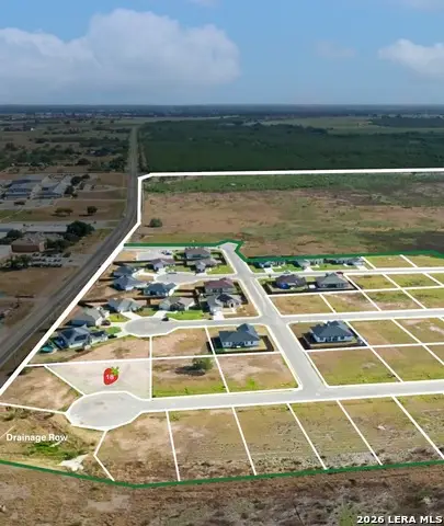 105 Albion Ct, Poteet, TX 78065