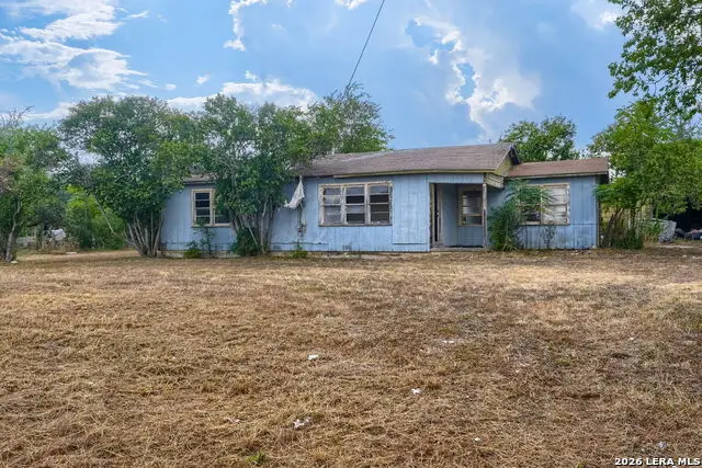 2212 Hunter Rd, San Marcos, TX 78666 - #1