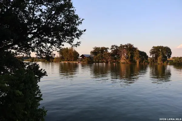 801 Lakeside Pass, New Braunfels, TX 78130