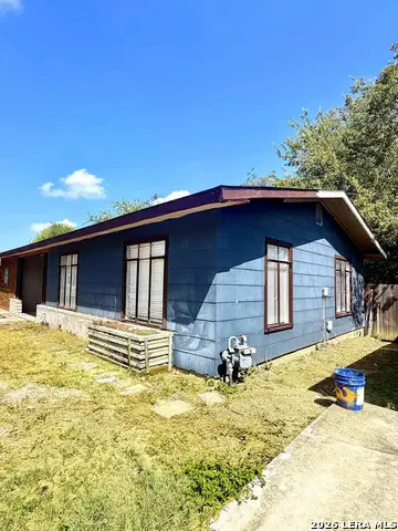 127 Cyril Dr, San Antonio, TX 78218 - #3