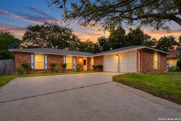 8254 Zodiac Dr, Universal City, TX 78148