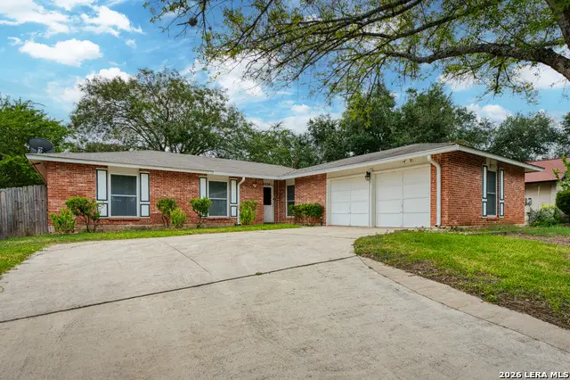 8254 Zodiac Dr, Universal City, TX 78148 - #2