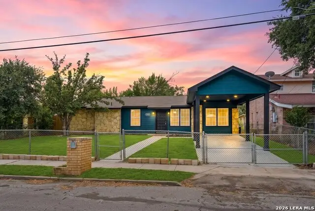 1534 Betty St, San Antonio, TX 78224 - #2