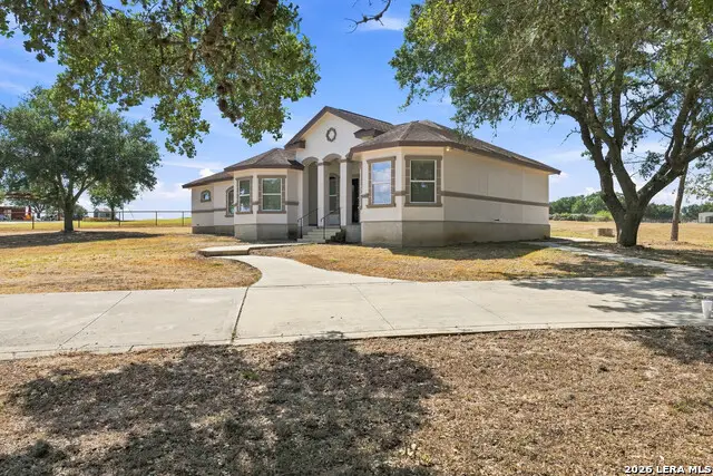 353 Big Oak Dr, Adkins, TX 78101 - #1