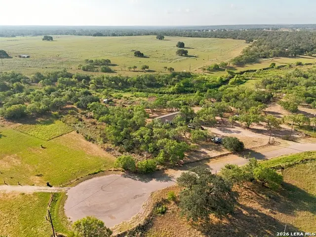 200 Lolita Dr, Lytle, TX 78052 - #2
