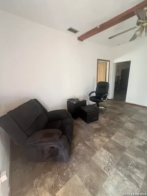 601 Como, Uvalde, TX 78801 - #2
