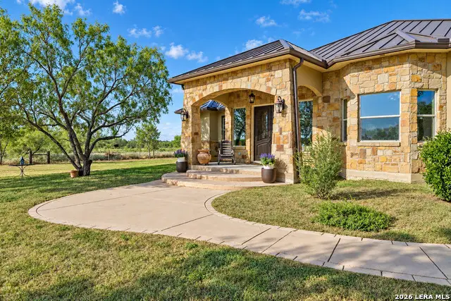 230 Casarez Rd, Pleasanton, TX 78064 - #3
