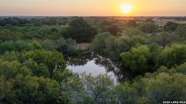13050 Fm 1346, St Hedwig, TX 78152
