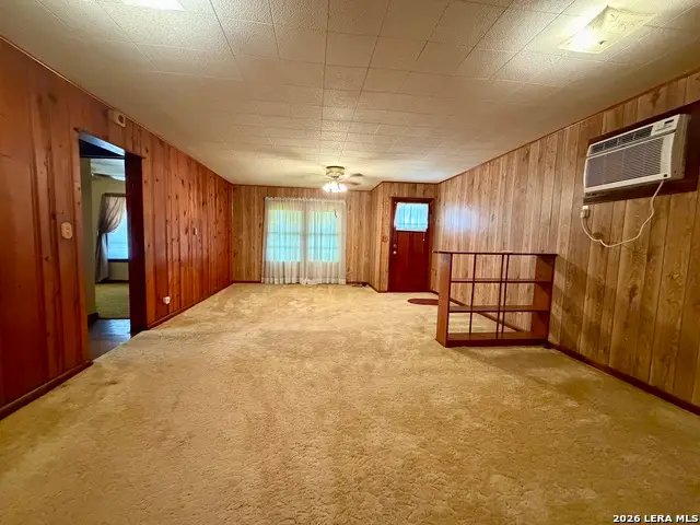 902 N Bond, Karnes City, TX 78118 - #2