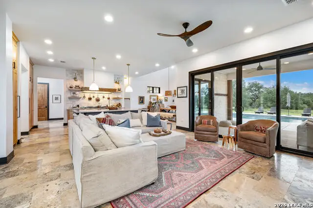1170 Herbelin Rd, New Braunfels, TX 78132 - #2