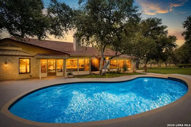 8135 Ridge North Dr, San Antonio, TX 78266 - #1