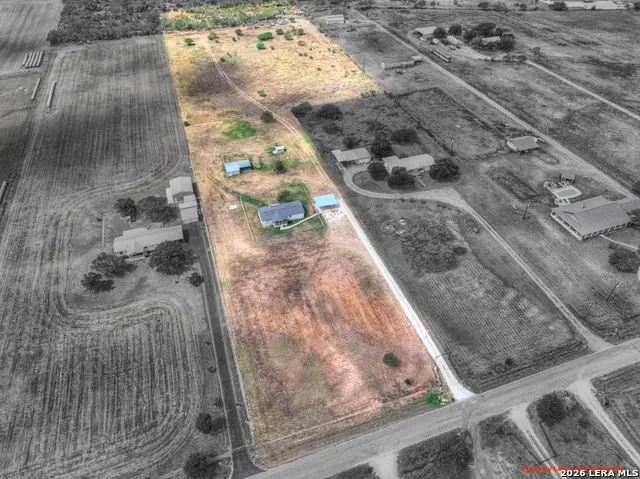 745 Warncke Rd, La Vernia, TX 78121 - #2