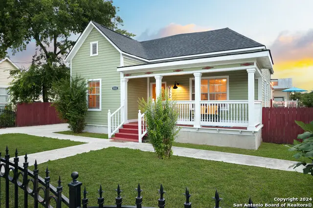 1102 E Crockett St, San Antonio, TX 78202 - #1