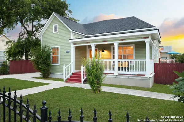 1102 E Crockett St, San Antonio, TX 78202
